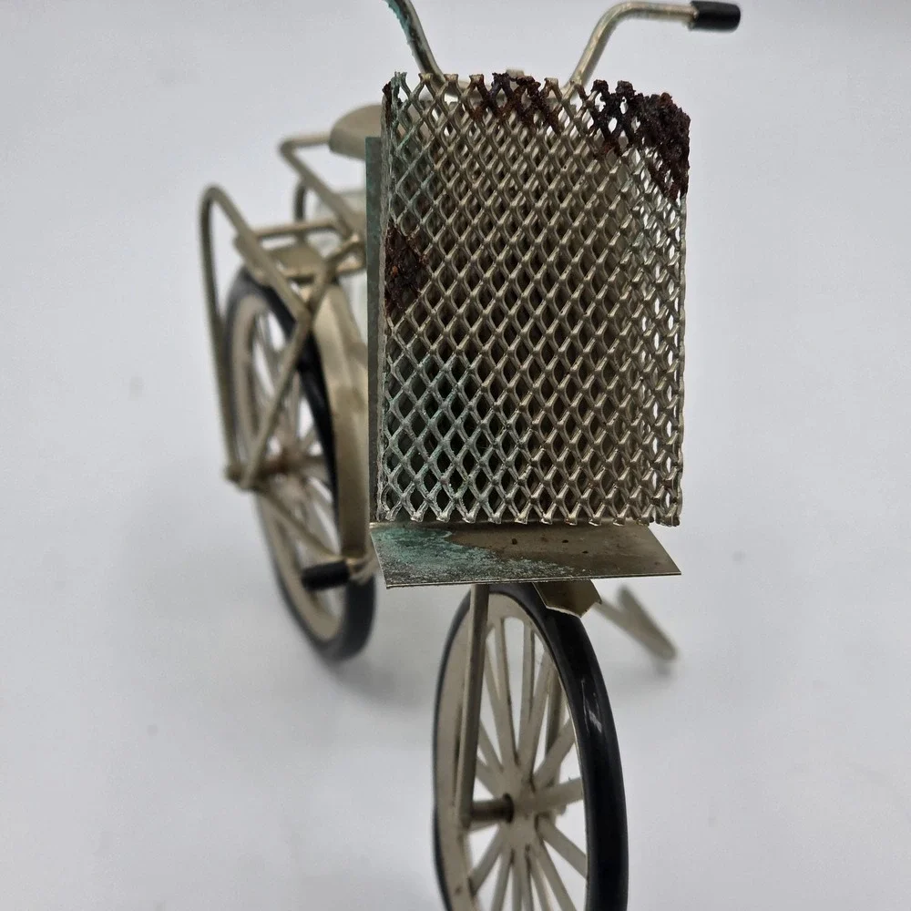 Vtg Novelty Bicycle Salt & Pepper Shakers‎ Set Metal Holder Glass Pamaya Taiwan